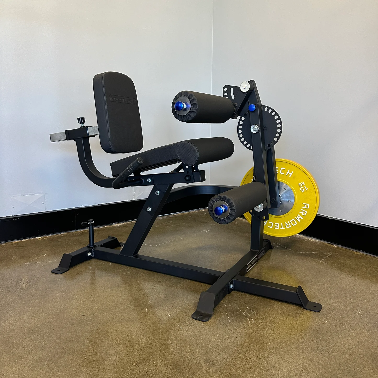 Armortech V2 Leg Extension / Leg Curl Machine